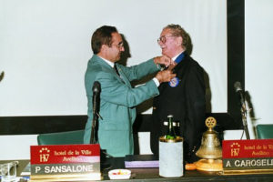 1998-99: Il Governatore Antonio Carosella riceve il collare dal predecessore Pasquale Sansalone