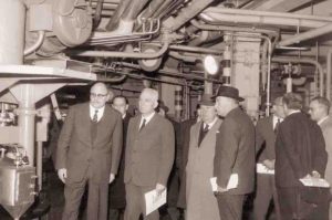 1962-63: Visita dei soci allo stabilimento della Lepetit