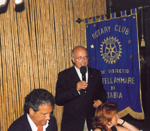 2003-04: Il prof. Giancarlo Spezie alla Festa del Mare al Bikini