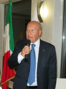 2018-19: Il Past President Vincenzo Arienzo, organizzatore del IV Meeting delle Fellowship rotariane